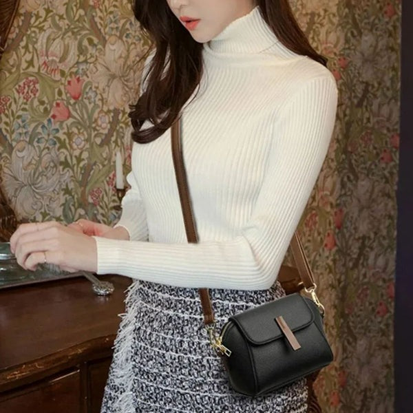 Women's Leather Crossbody Bag - UrbanGlam