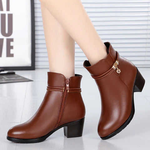 Women's Plush Leather Boot - CozyChic