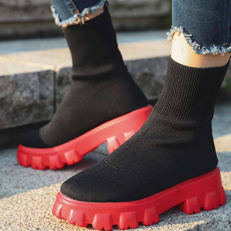 Women's Tractor-Shaped Combat Boot - UrbanDiva