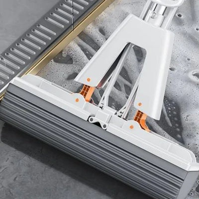 Self-Draining Smart Cleaning Mop - CleanWave