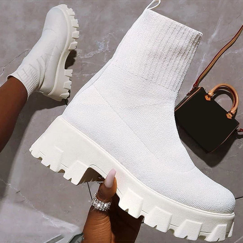 Women's Tractor-Shaped Combat Boot - UrbanDiva