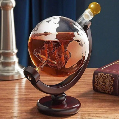 Borosilicate Glass Globe Shaped Whiskey Decanter