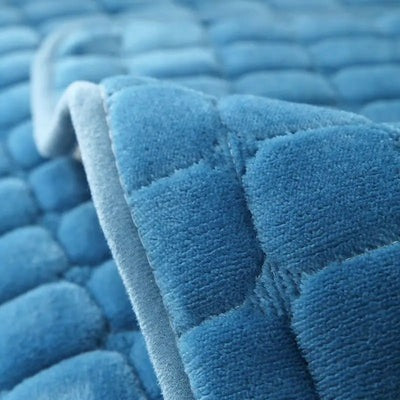 Universal Non-Slip Velvet Sofa Cover - SoftShield