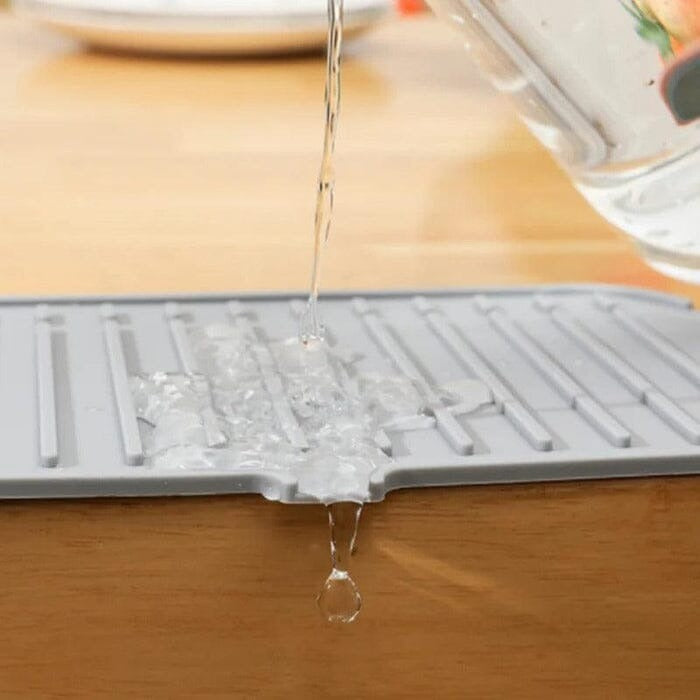 Silicone Kitchen Faucet Drain Mat - SplashFree