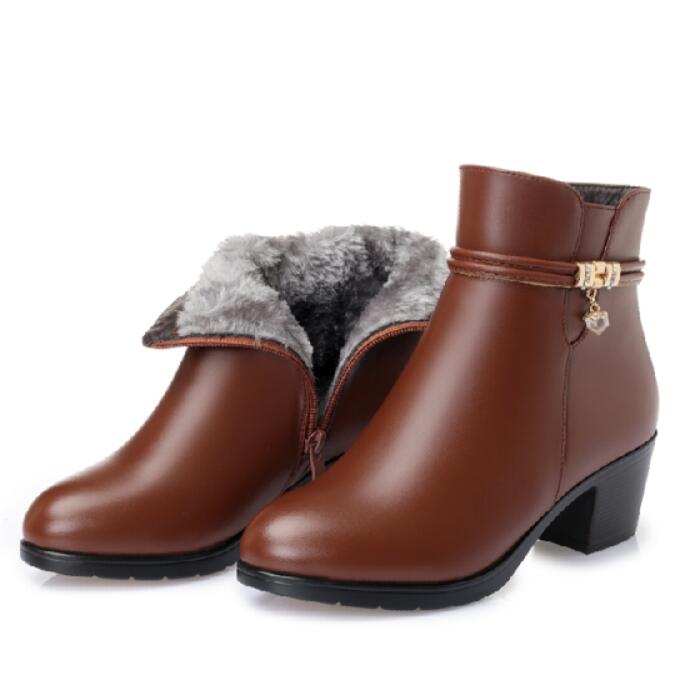 Women's Plush Leather Boot - CozyChic