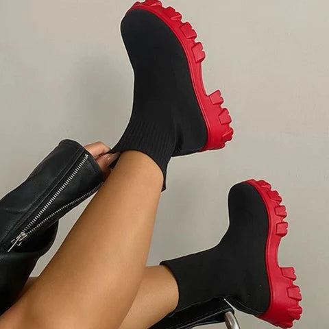Women's Tractor-Shaped Combat Boot - UrbanDiva